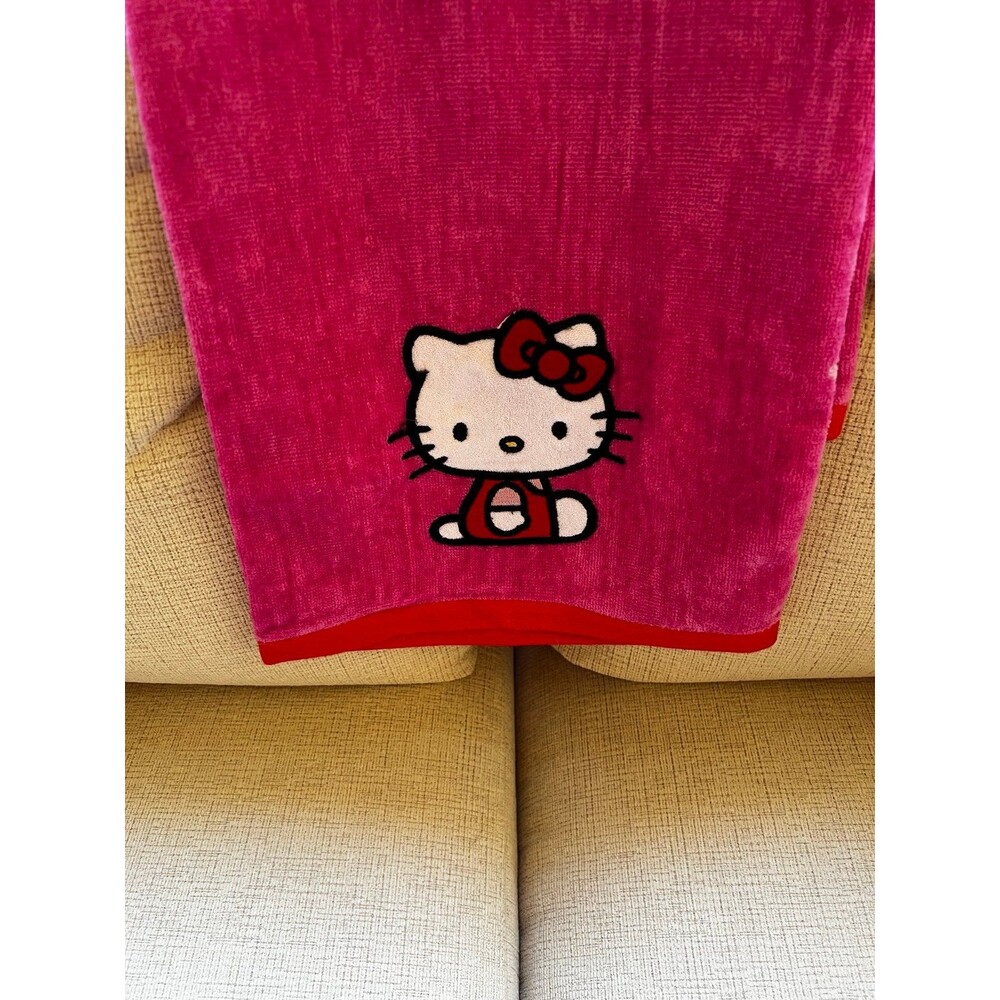 Hello Kitty Sanrio pink beach towel with embroidered Kitty reversible NWT